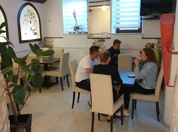 Gostisce Ti Sobe Mici Sella di Volzana